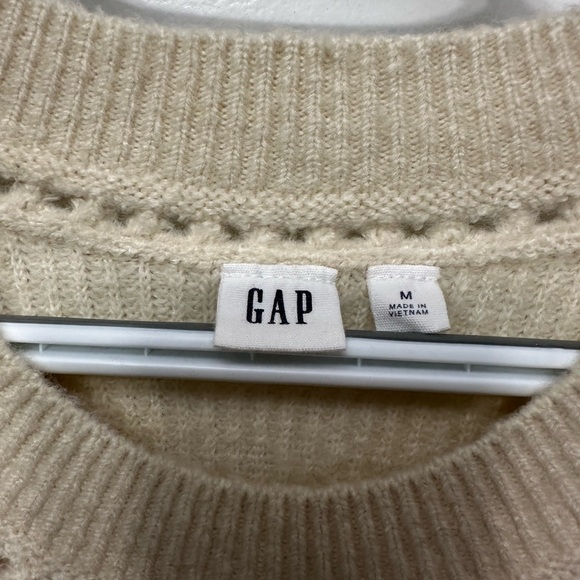 GAP Cream Crew Neck Sweater - Picture 2 of 2